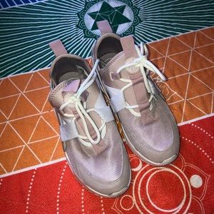 Nike Air Huarache City Low